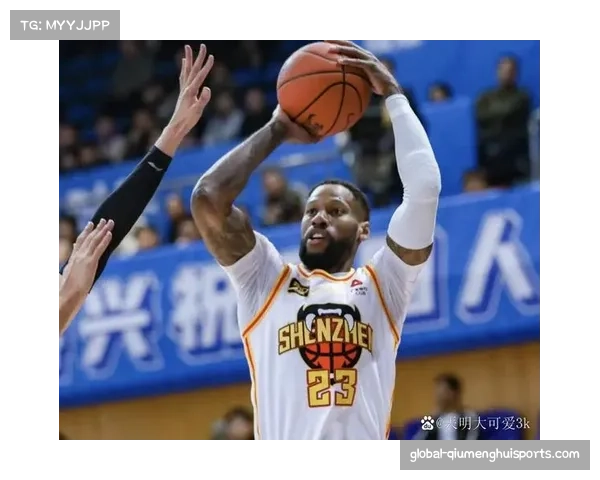 广东与上海对决威姆斯不看好老东家杜锋如何限制洛夫顿胜负悬念重重 广东与上海对决威姆斯不看好老东家杜锋如何限制洛夫顿胜负悬念重重